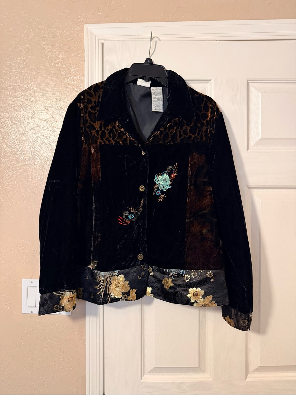 White Stag Black Velvet Velour Embroidered Kimono Button Jacket
